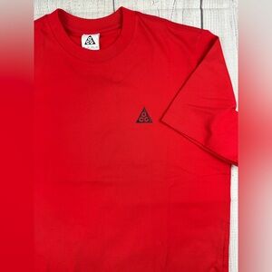 NWT! Nike ACG Heavyweight T-Shirt DJ3644-657 University Red Sz XS Women’s